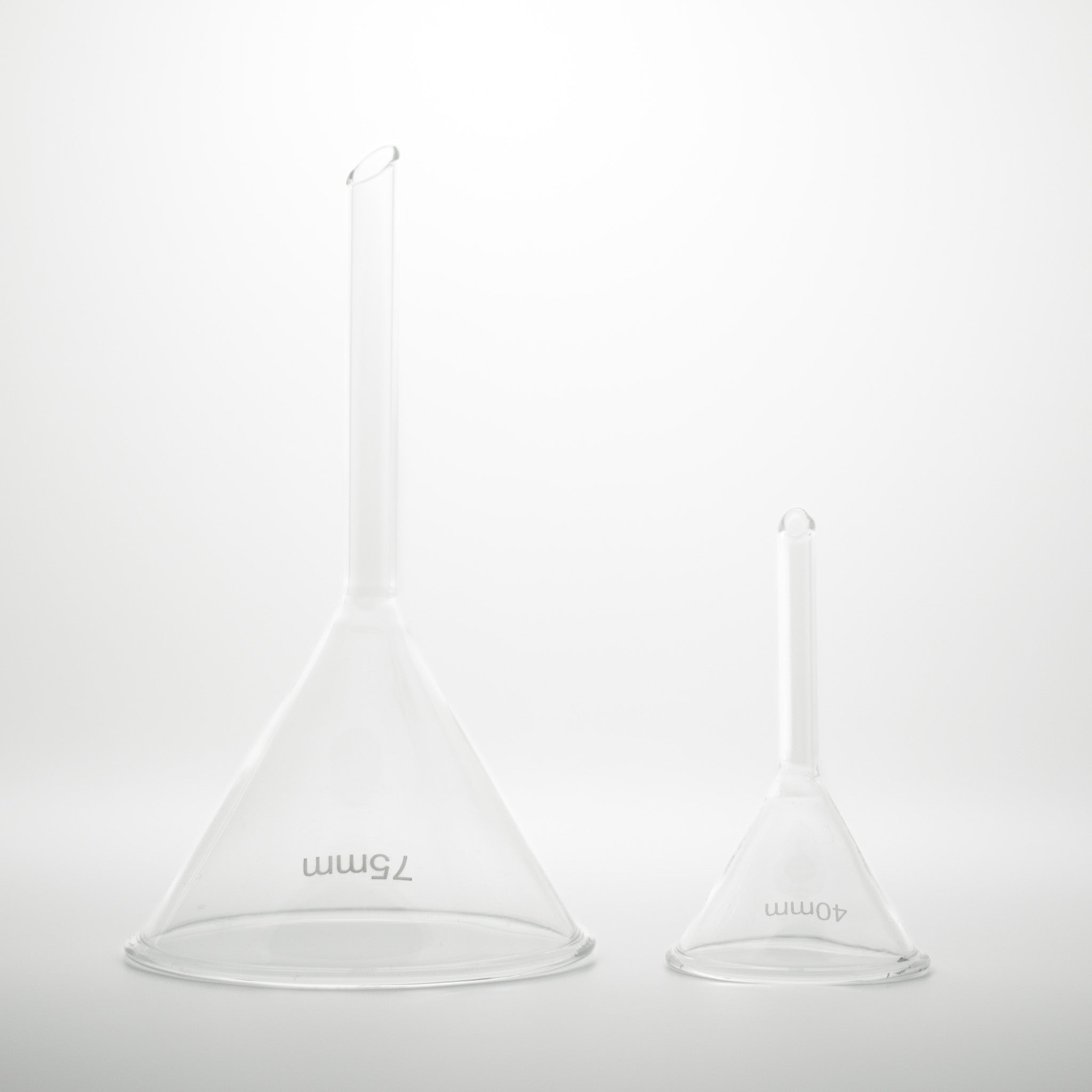 Trechter van glas 75mm en 40 mm diameter