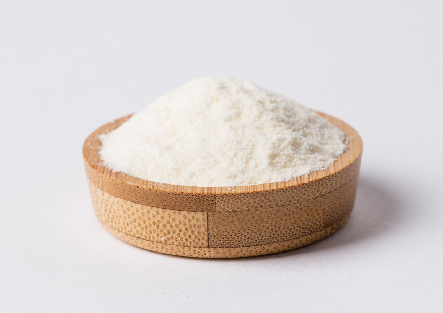 Bamboe schaaltje met niacinamide (vitamine B3) poeder