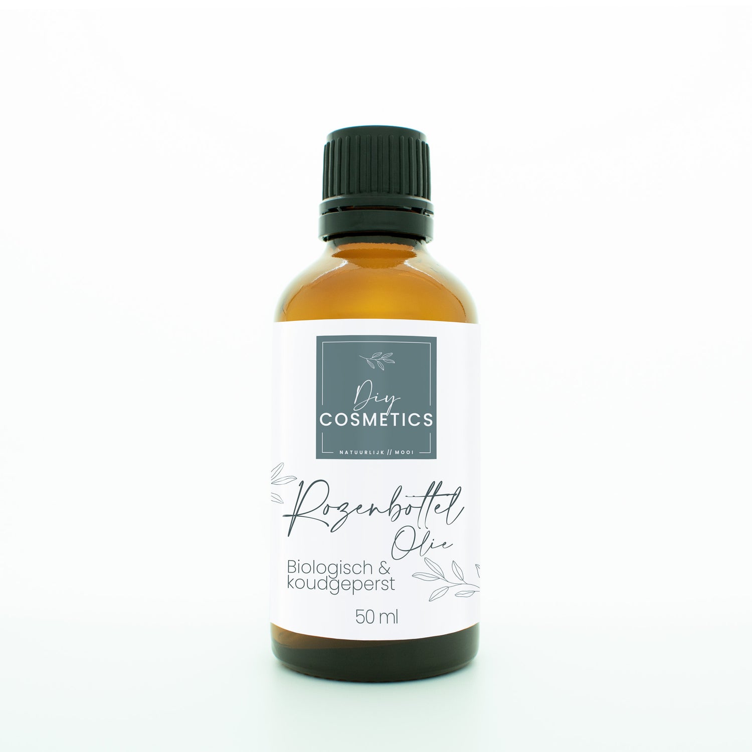 Amberkleurige fles van 50 ml met zwarte dop, gevuld met biologische, koud geperste Rozenbottel olie